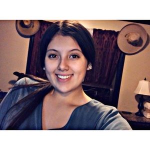 Meet your Posher, Jazmine